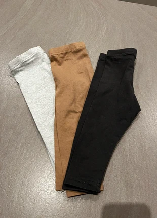 Leggins 9/12 Primark, marque: Primark, état: Très bon état, taille: 9-12 mois / 74 cm, 3,00 €, 3,85 € Protection acheteurs incluse