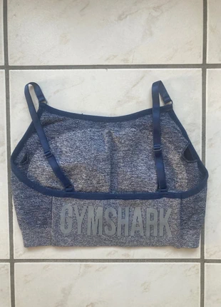 Brassière Gymshark taille S couleur marine, marque: Gymshark, état: Très bon état, taille: S, 8,00 €, 9,10 € Protection acheteurs (Pro) incluse