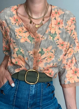 Chemise rétro style vintage et oversize kaki avec fleur orange et volant tulle, brand: Fait Main, condizioni: Nuovo senza cartellino, taglia: S / IT 40 / EU 36, €10.00, €11.20 include la Protezione acquisti Pro