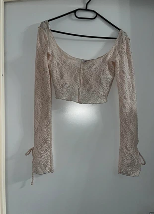 Top court manche longue, marque: Bershka, état: Très bon état, taille: XS / 34 / 6, 4,00 €, 4,90 € Protection acheteurs incluse