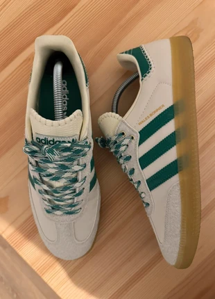 Adidas Samba x Wales Bonner – Taille 43 (UK 9 / US 9.5), marke: adidas, zustand: Neu, größe: 43, 90,00 €, 95,20 € inklusive Vinted-Käuferschutz