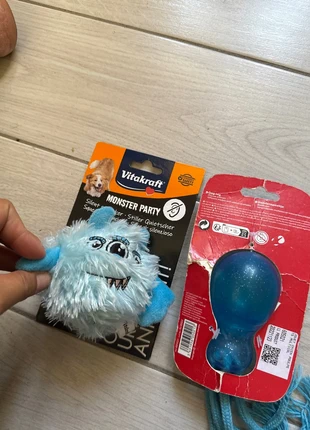 Lot 2 jouets pour chien NEUF – balle peluche monstre & poulpe caoutchouc, brand: dog, condizioni: Nuovo con cartellino, €10.00, €11.20 include la Protezione acquisti