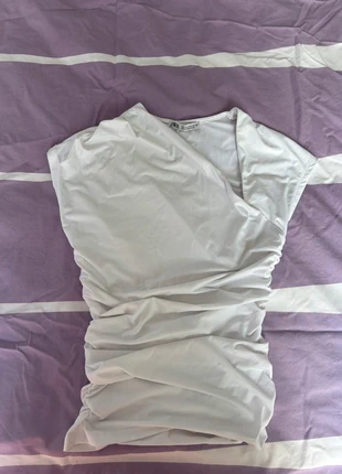 Top zara asymétrique, marque: Zara, état: Neuf sans étiquette, taille: S / 36 / 8, 7,00 €, 8,05 € Protection acheteurs incluse