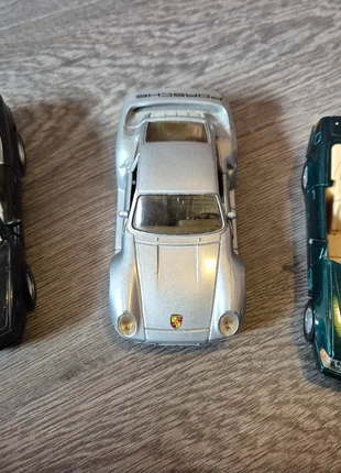 3 speelgoed auto's, merk: Shell, staat: Goed, maat: Universeel, € 5,00, € 5,95 inclusief Kopersbescherming