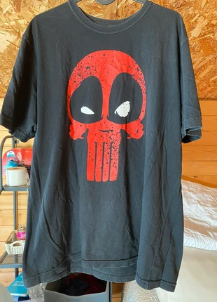 T shirt Deadpool + Punisher, marca: Deadpool, estado: Muito bom, tamanho: M, €4.00, €4.90 inclui Proteção do Comprador