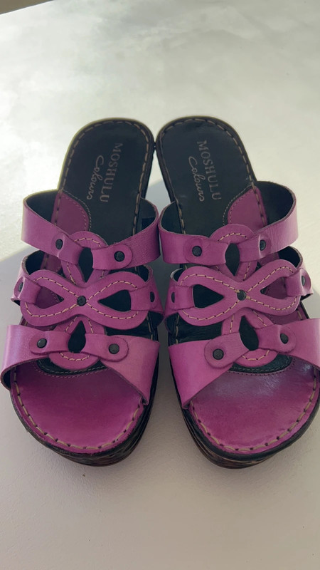 Deep lilac Moshulu sandals - Vinted