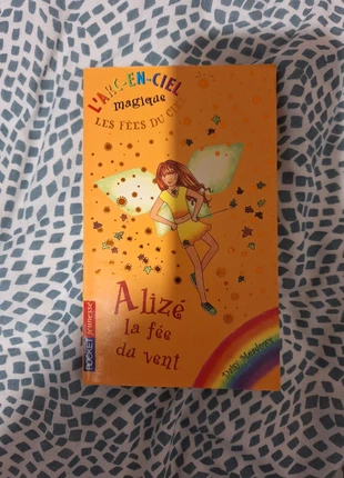 Livres L'arc-en-ciel magique tomes 2 et 3, staat: Heel goed, € 1,00, € 1,75 inclusief Kopersbescherming