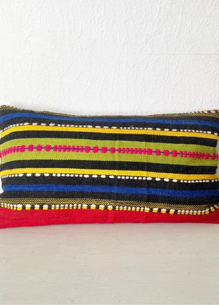 Housse de coussin en kilim vintage Broderie Rose, marque: Kilim, état: Très bon état, taille: Autre, 24,00 €, 25,90 € Protection acheteurs (Pro) incluse