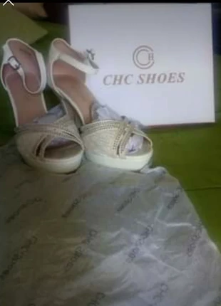 Sandálias de noiva, marca: CHC-Shoes, estado: Novo com etiquetas, tamanho: 39, €30.00, €32.20 inclui Proteção do Comprador