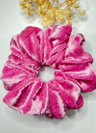 Chouchou élastique scrunchie en velours, marca: Boutique Parisienne, estado: Muy bueno, 4,00 €, 4,90 € Protección al comprador Pro incluida