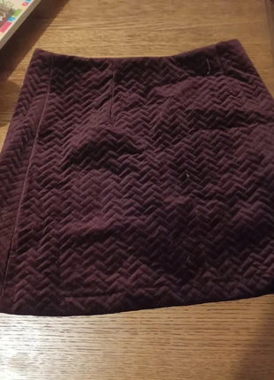 Jupe bordeaux, marke: Primark, zustand: Zufriedenstellend, größe: L / 40 / 12, 2,00 €, 2,80 € inklusive Vinted-Käuferschutz