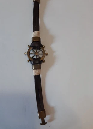 Bracciale Uomo in cuoio , brand: Uomo, condizioni: Nuovo con cartellino, €2.00, €2.80 include la Protezione acquisti