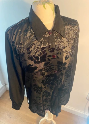 Floral Vintage Blouse / Shirt, brand: Vintage, condition: Good, size: L / 12, £18.00, £19.60 includes Buyer Protection