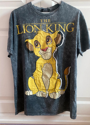 literalmente Dólar Pez anémona Camiseta El rey león de Bershka - Vinted
