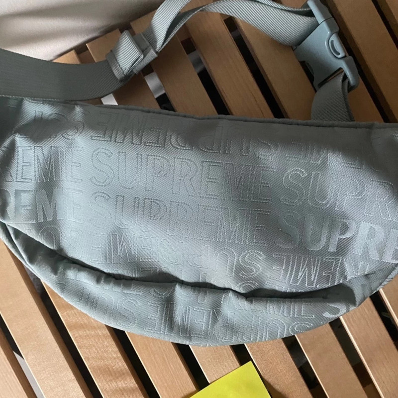 Supreme waist cheap bag ss19 ice