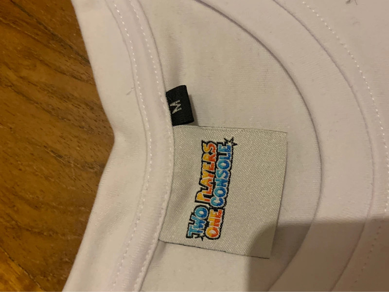 Two players one console 2025 magliette