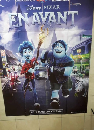 Affiche cinéma En Avant 120x160 poster Disney tbe, zustand: Sehr gut, 9,00 €, 10,15 € inklusive Vinted-Käuferschutz