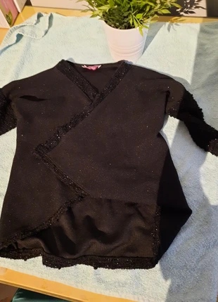 Gilet pailletée pour les fêtes taille 10 ans , marca: P'tit Môme, estado: Muito bom, tamanho: 10 anos / 140 cm, €3.00, €3.85 inclui Proteção do Comprador