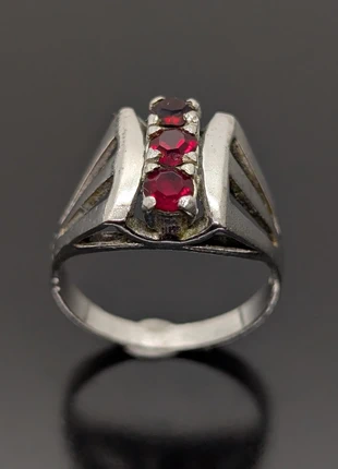 Bague style art-déco en argent sertie de pierres rouges, état: Très bon état, taille: 16,9 mm, 29,00 €, 31,15 € Protection acheteurs (Pro) incluse