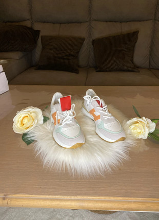 Paire de basket, zustand: Neu, mit Etikett, größe: 37, 12,99 €, 14,34 € inklusive Vinted-Käuferschutz