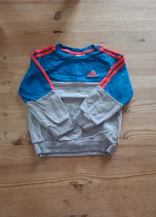 Sweat-shirt Adidas 18 24 mois, merk: adidas, staat: Heel goed, maat: 18-24 maanden / 86 cm, € 2,00, € 2,80 inclusief Kopersbescherming