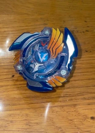 Beyblade burst toupie pack fire rip valtryek V2, marca: Hasbro, estado: Muito bom, €10.00, €11.20 inclui Proteção do Comprador