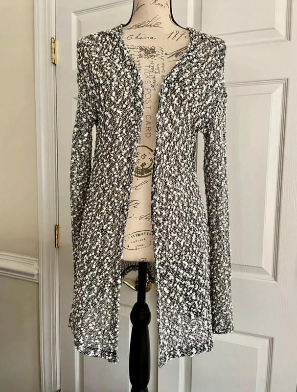 Andrea Jovine cardigan 1