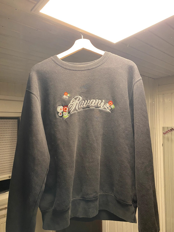 Ravani Sweater 1