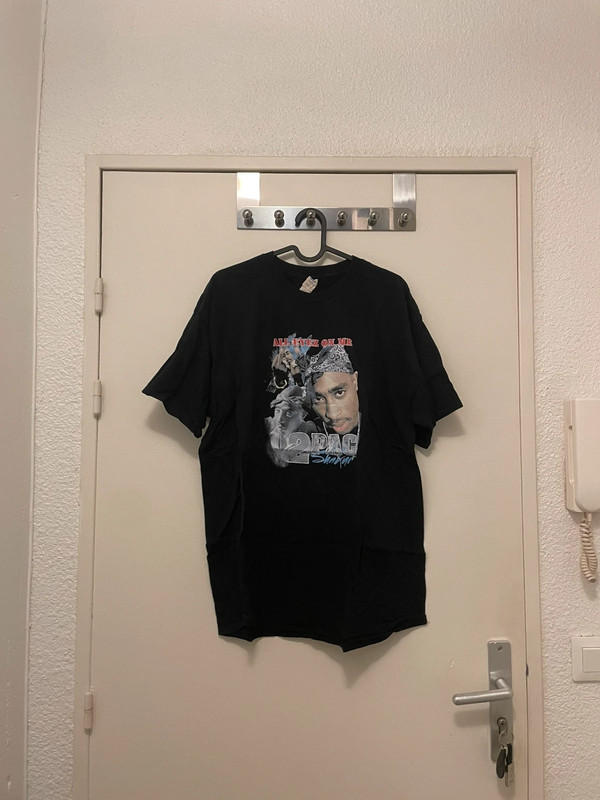 oversized Tupac Shakur t-shirt 1