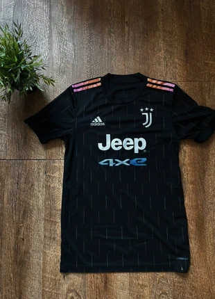 Maillot extérieur Juventus, marque: adidas, état: Très bon état, taille: S, 20,00 €, 21,70 € Protection acheteurs incluse