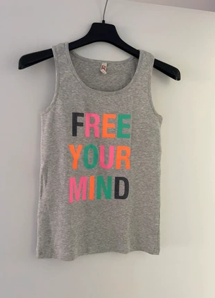 Kindertopje kleurrijk - CKS, marque: cks, état: Très bon état, taille: 14 ans / 164 cm, 2,00 €, 2,80 € Protection acheteurs incluse