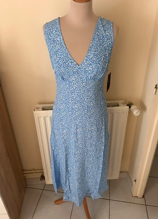 Robe longue fleurie, bleue/blanche, NA-KD, marca: NA-KD, estado: Nuevo con etiquetas, tamaño: XS / 34 / 6, 12,00 €, 13,30 € Protección al comprador incluida