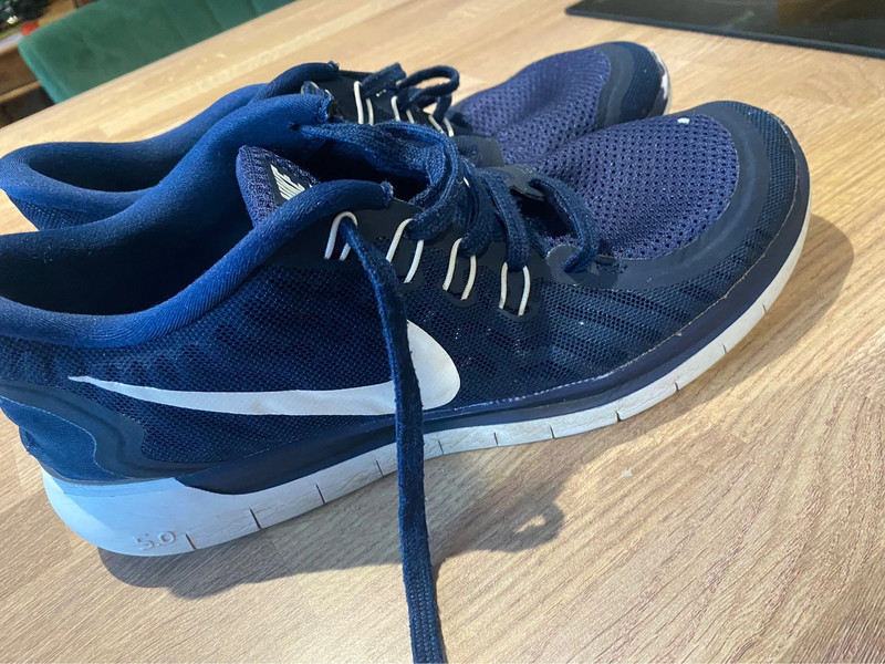 Nike free trainer 5.0 navy blue on sale