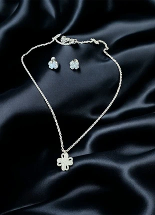 Set gioielli, brand: Gioielli, condizioni: Nuovo senza cartellino, €8.00, €9.10 include la Protezione acquisti