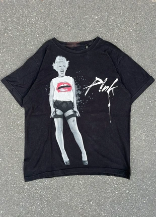 Vintage t-shirt pink the truth about love tour 2013 noir - Taille M, brand: Vintage Dressing, condition: Very good, size: M / 38 / 10, €19.00, €20.65 includes Buyer Protection Pro