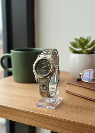 🩶Orologio vintage anni ‘90 CMI argento oro e quadrante nero con data - Donna - Funzionante🩶, marca: Cmi, estado: Muito bom, tamanho: 30 mm ou menos, €19.90, €21.60 inclui Proteção do Comprador