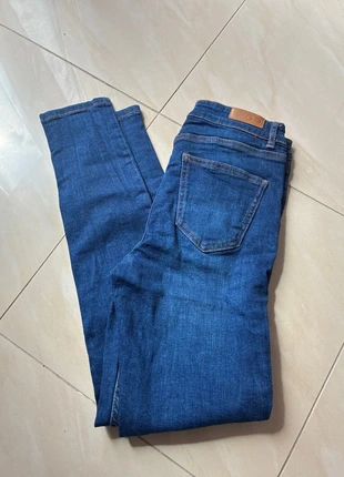 Jean camaïeu, merk: Camaïeu, staat: Nieuw zonder prijskaartje, maat: XXS / 32 / 4, € 10,00, € 11,20 inclusief Kopersbescherming