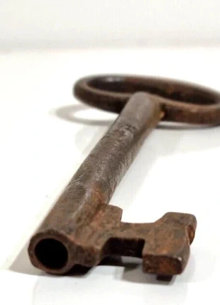 Large antique French wrought iron key – 19th c. double-bit château or farmhouse, estado: Bueno, 14,00 €, 15,40 € Protección al comprador Pro incluida