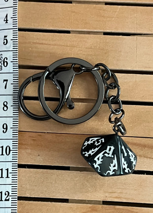 Porte clef d10 dragon blanc sur fond noir, estado: Novo sem etiquetas, €7.95, €9.05 inclui Proteção do Comprador Pro