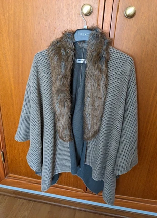 Poncho capa Next tamanho unico , brand: Next, condizioni: Buone, taglia: Taglia unica, €3.00, €3.85 include la Protezione acquisti