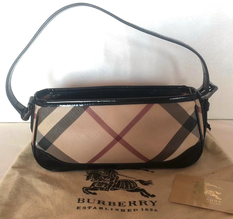 Burberry bag super nice great condition