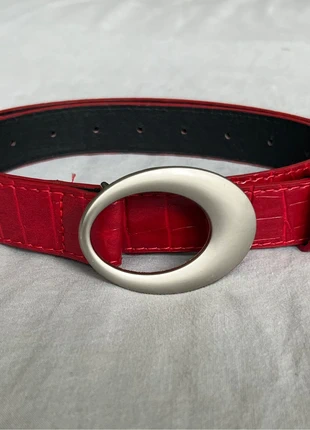 ceinture rouge y2k style années 2000, brand: Vintage Dressing, condizioni: Ottime, taglia: 70 cm, €9.00, €10.15 include la Protezione acquisti