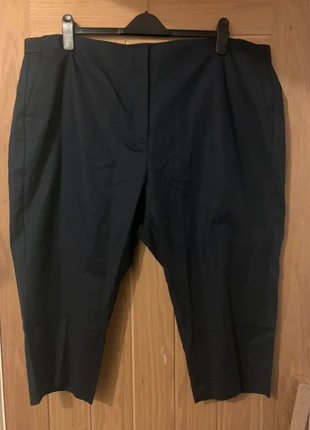 Navy Cropped Trousers, brand: unknown, condition: Very good, size: 6XL / UK 40-42, £3.00, £3.85 includes Buyer Protection