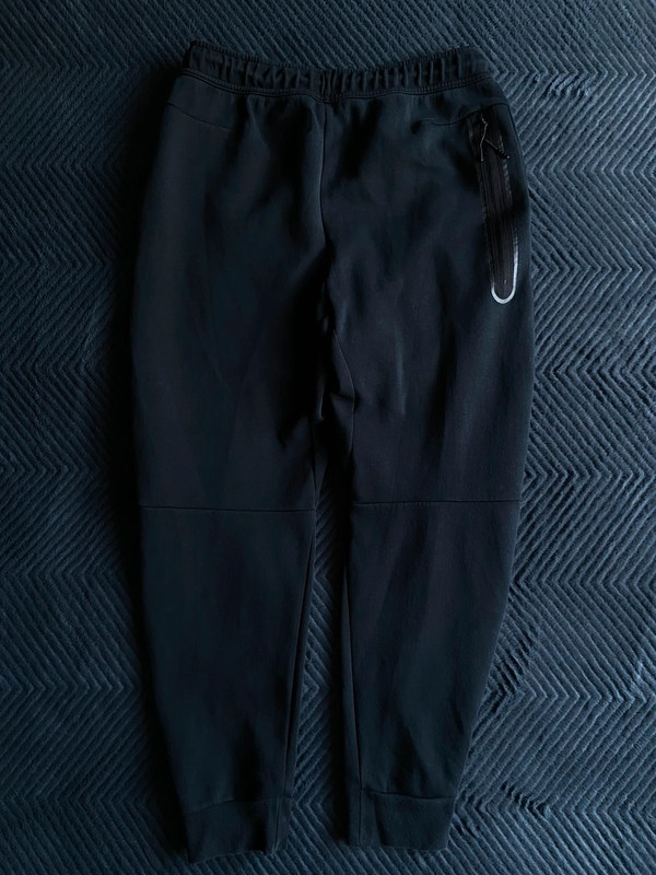 Spodnie joggery Nike Tech Fleece czarne 4
