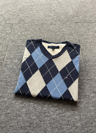 Pull, tommy Hilfiger, pull col V bleu marine, blanc et bleu claire à motif, logo drapeau taille S, marke: Tommy Hilfiger, zustand: Sehr gut, größe: S / 36 / 8, 20,00 €, 21,70 € inklusive Vinted-Käuferschutz