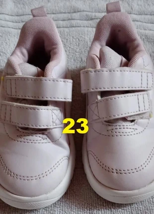 Basket rose pâle Puma Pointure 23, marque: Puma, état: Bon état, taille: 23, 2,00 €, 2,80 € Protection acheteurs incluse
