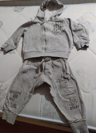 Tuta sportiva bimbo, brand: Melby, condizioni: Ottime, taglia: 18-24 mesi / 86 cm, €2.00, €2.80 include la Protezione acquisti