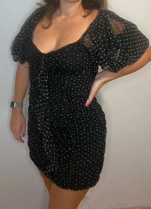 Robe noire Zara très tendance avec motif à pois blancs. 💫 Manches bouffantes transparentes, brand: Zara, condition: New without tags, size: L / 40 / 12, €8.50, €9.63 includes Buyer Protection