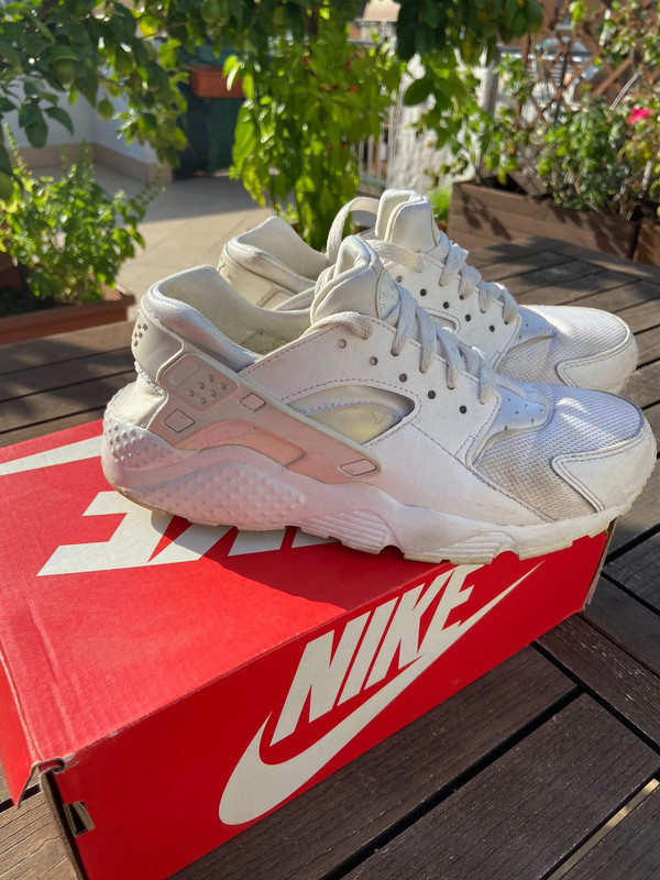 Nike air huarache bianche on sale