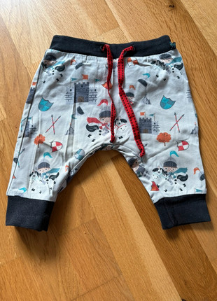 Noddles harembroekje - ridders, marque: Noddles, état: Satisfaisant, taille: 3-6 mois / 62 cm, 5,50 €, 6,48 € Protection acheteurs incluse